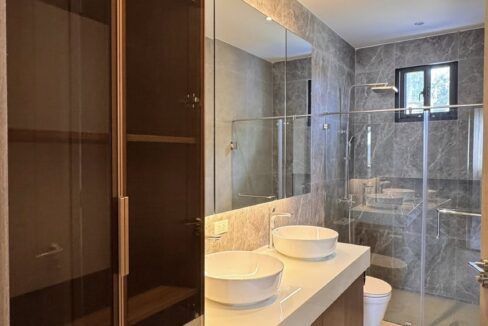 657637787_10242720940297754_6208343662548443774_n