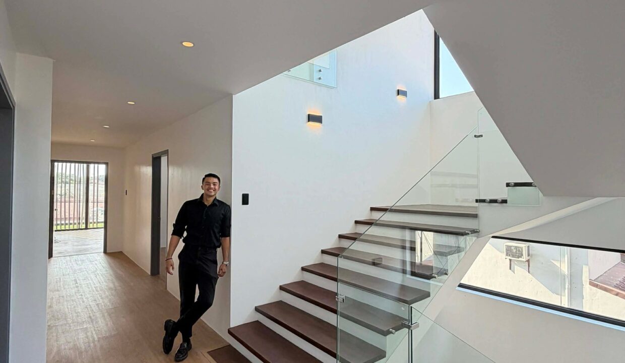 658329861_10242760236800142_6519173935735595595_n