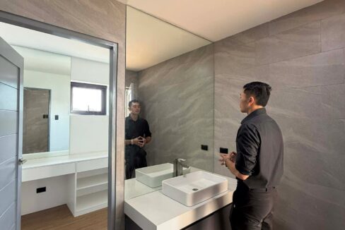 658802027_10242760239280204_2500347725790041693_n