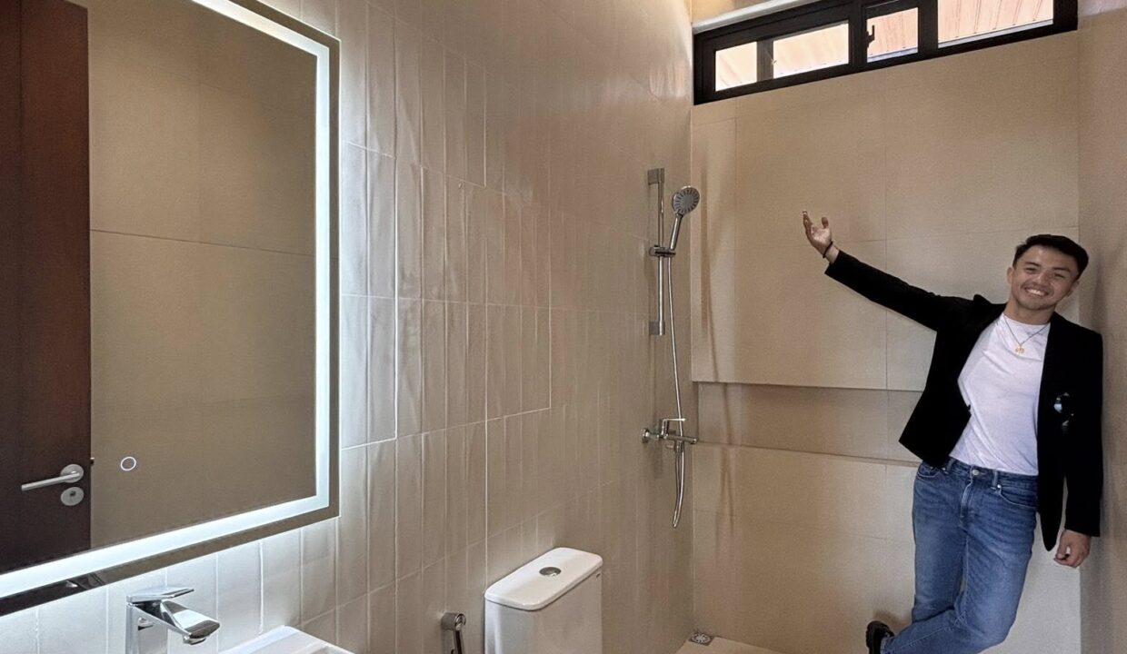 658929247_10242821168603399_8131145124278686755_n