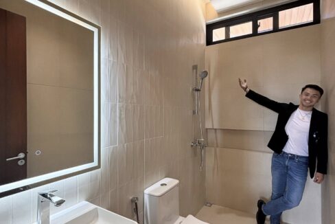 658929247_10242821168603399_8131145124278686755_n