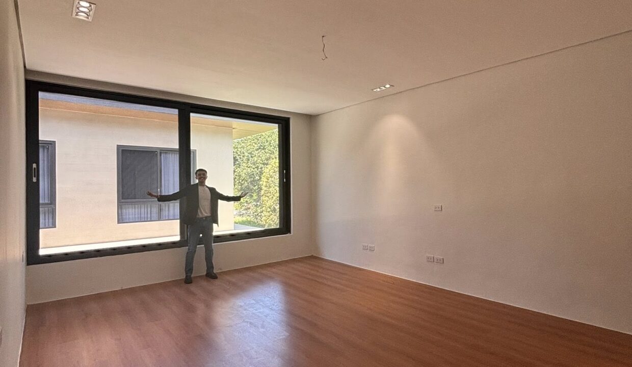 658961562_10242821178203639_7771259141789286516_n