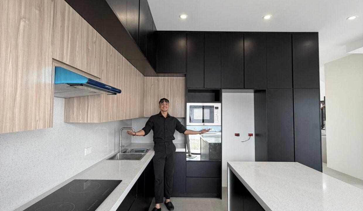 661182725_10242837210604439_6733032156777933410_n