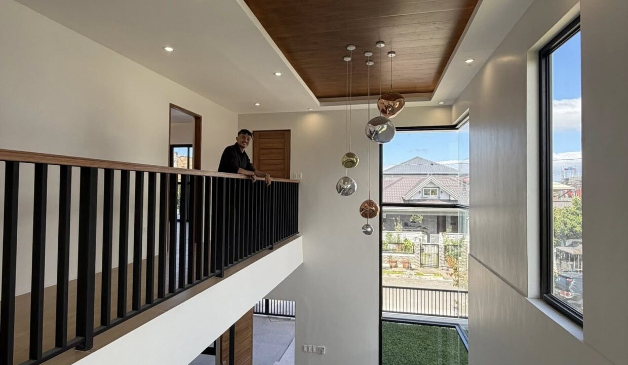 662560965_10242837225764818_6263759060040906357_n