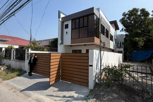 668547821_10242977951002861_1973427689856603322_n