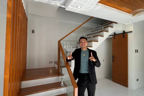 669133687_10242977956242992_2275140944274619012_n