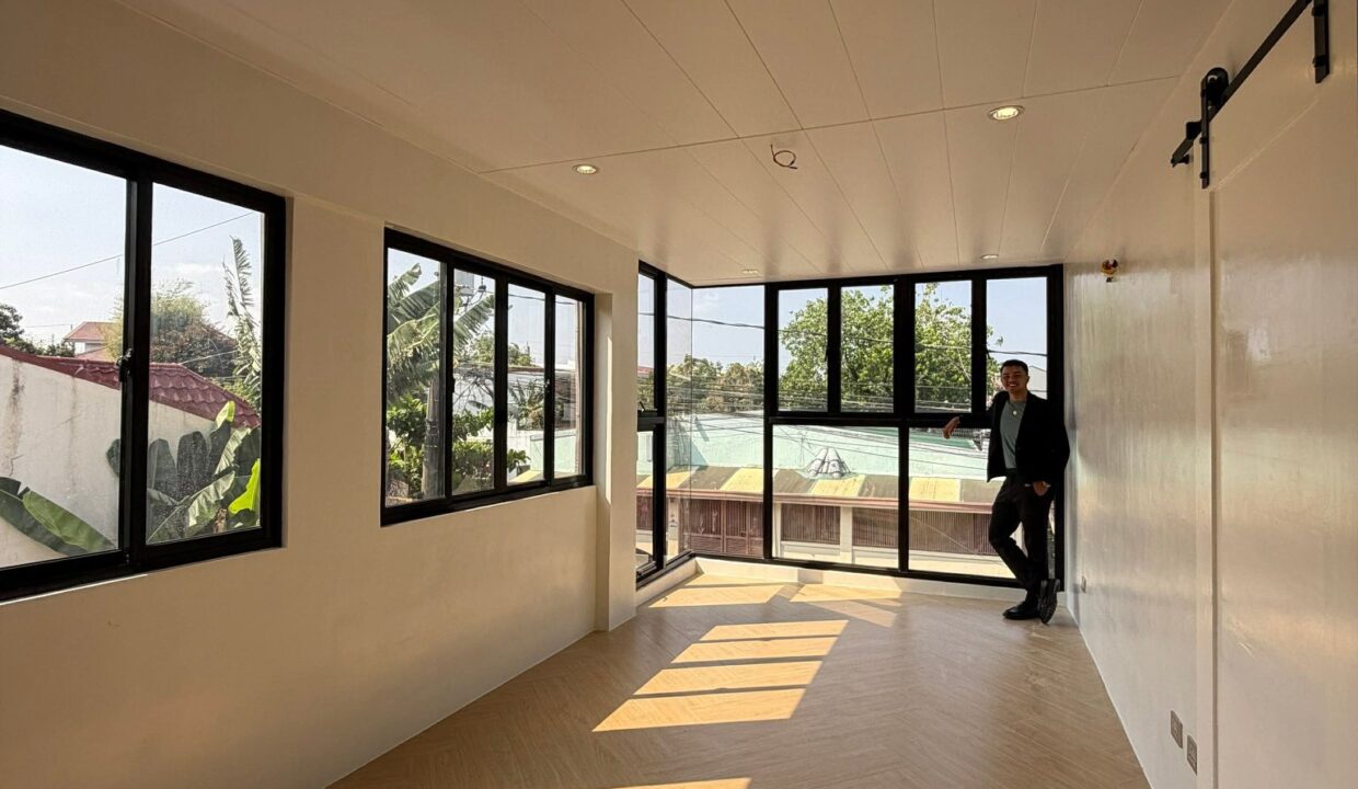 669475143_10242977949682828_9105869337911132525_n