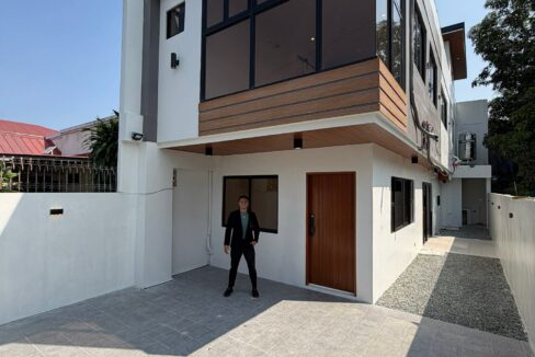 669493519_10242977956082988_6633752223519975949_n