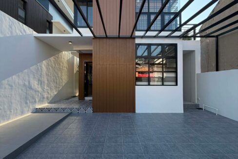 670291613_10242935797789057_4223777450014104404_n